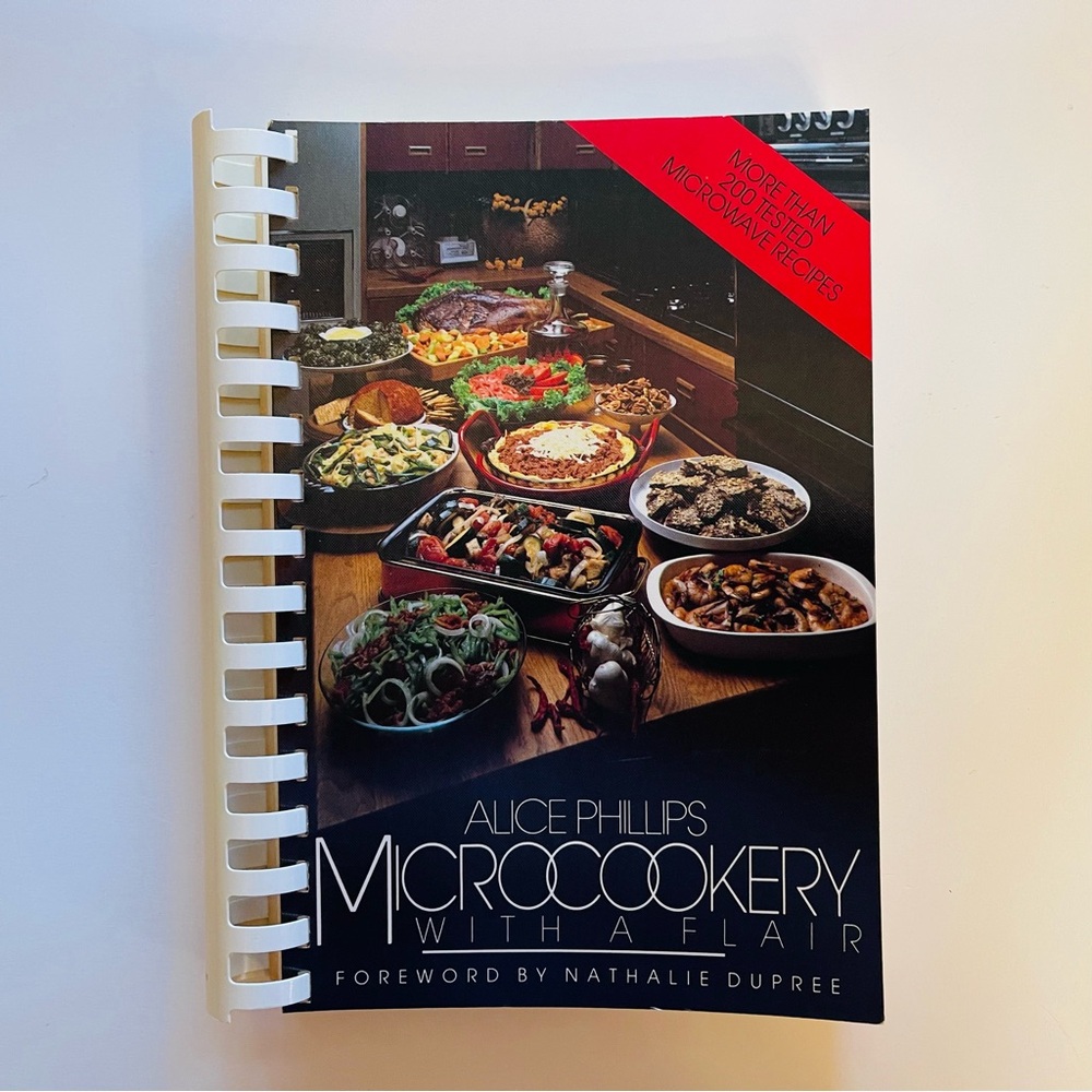Microcookery with a Flair Book by Alice Phillips 232 Pages Published 1984